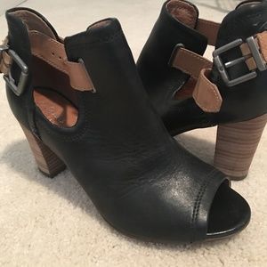 Open Toes Booties in Black
